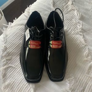 Men’s dress shoes - brand new